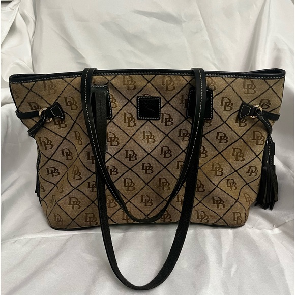 DOONEY & BOURKE VTG Large Monogram Tote - Picture 5 of 8